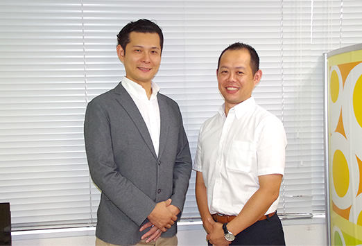 左：代表、大和田　右：東京都　R社様